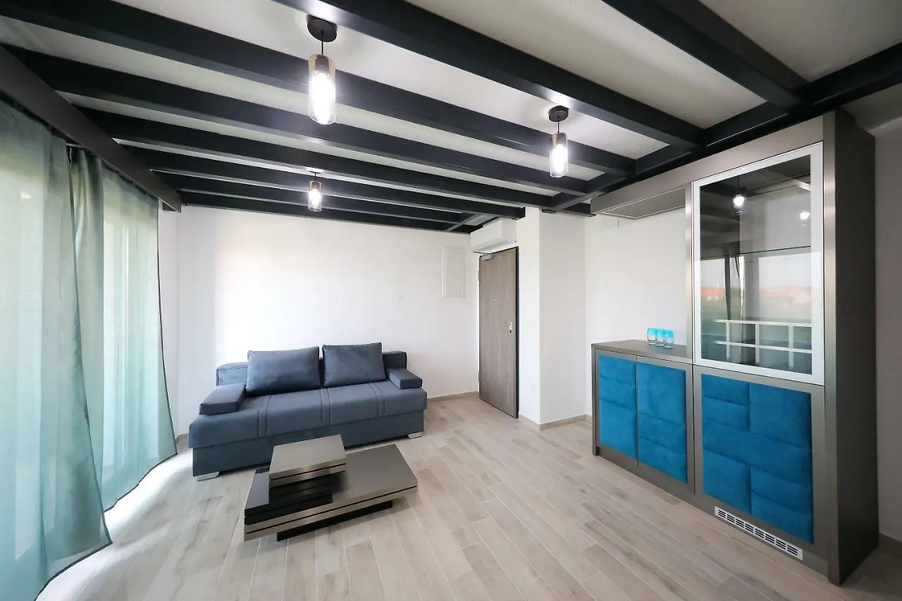 Boutique Residence Cosmopolis 1 Bibinje 4*,