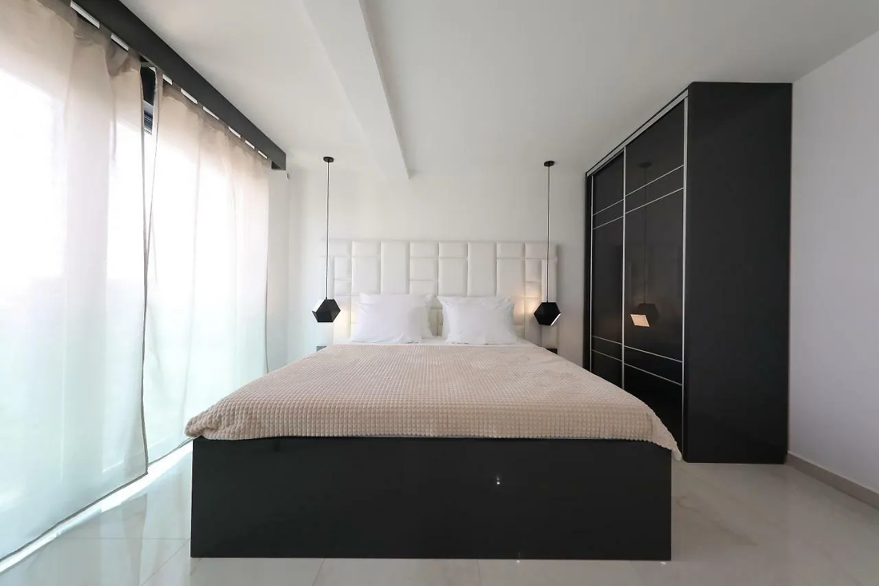 Boutique Residence Cosmopolis 1 Bibinje